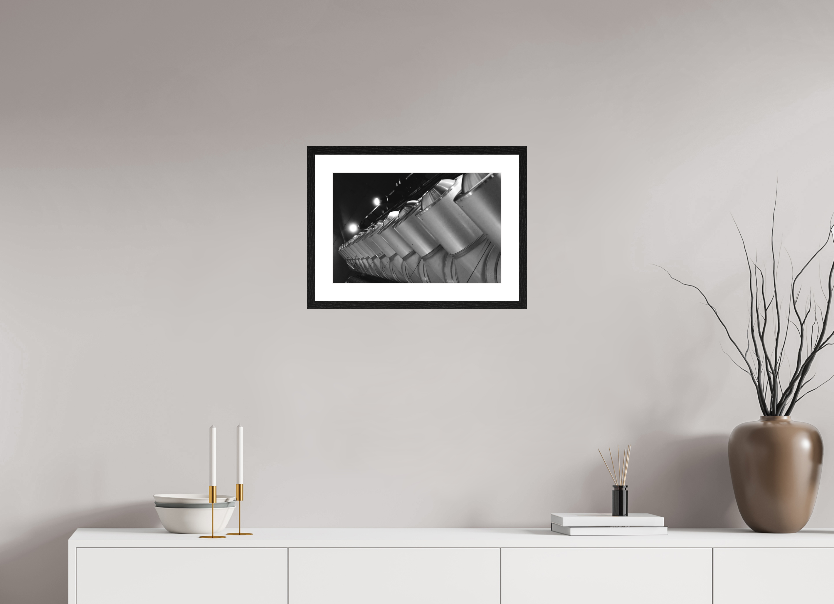 45 x 30 cm, Tirage N&B mat + Cadre noir avec passe-partout Perspective Métallique