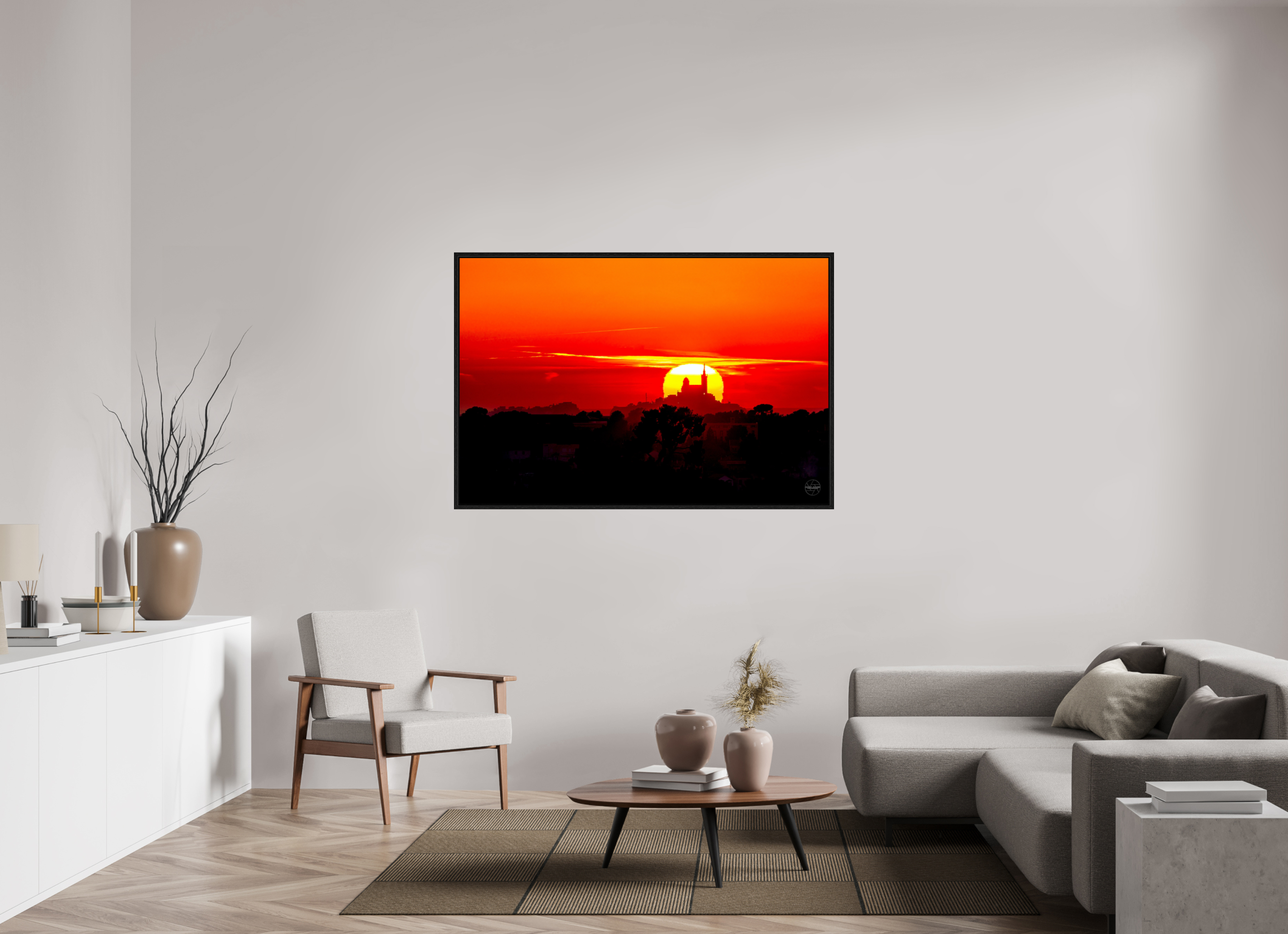 150 x 100 cm, Tirage couleur dans Caisse américaine noire Affiche photo – Notre-Dame de la Garde embrasée