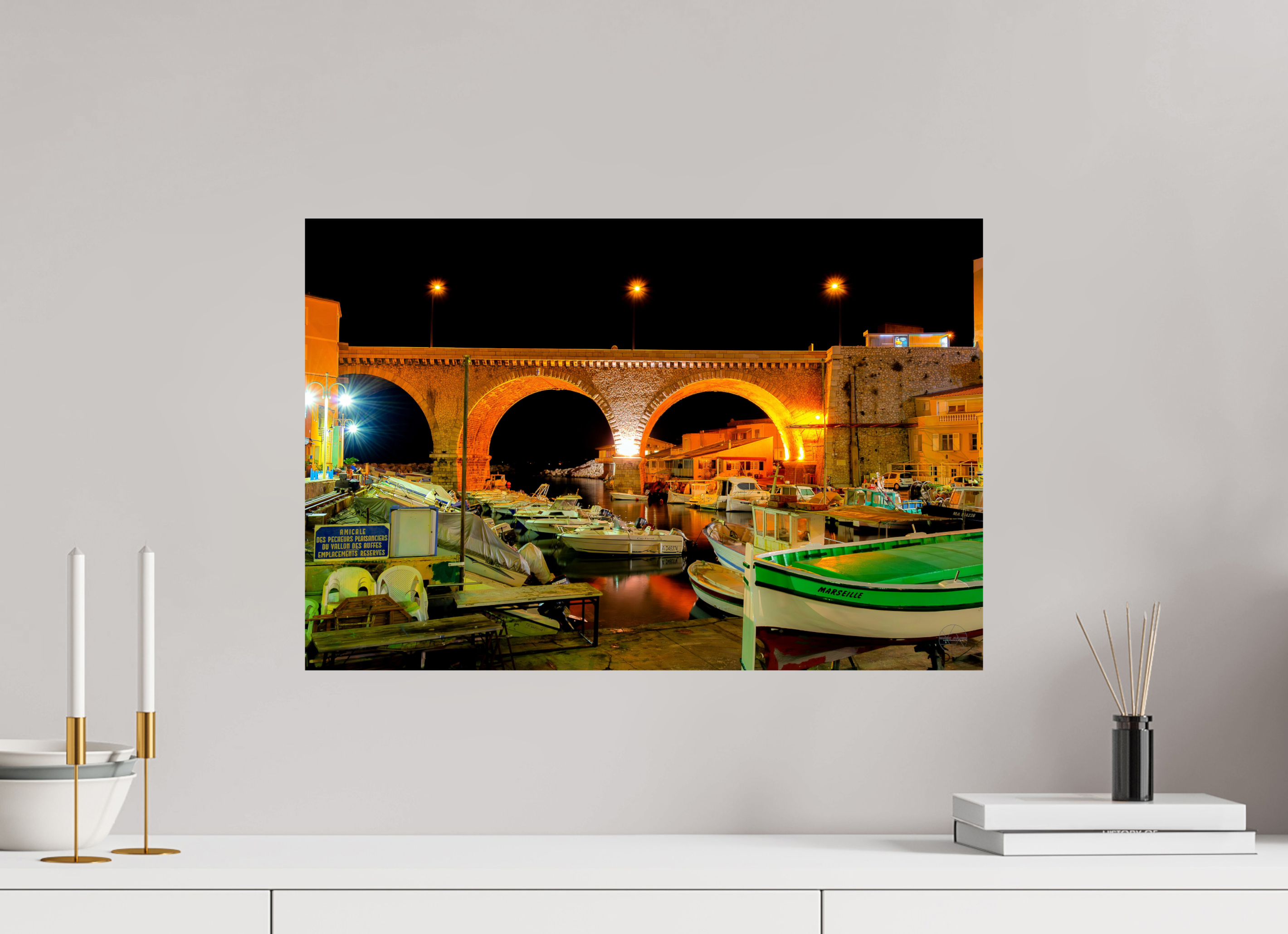60 x 40 cm, Tirage couleur brillant seul Sous les Arches du Vallon