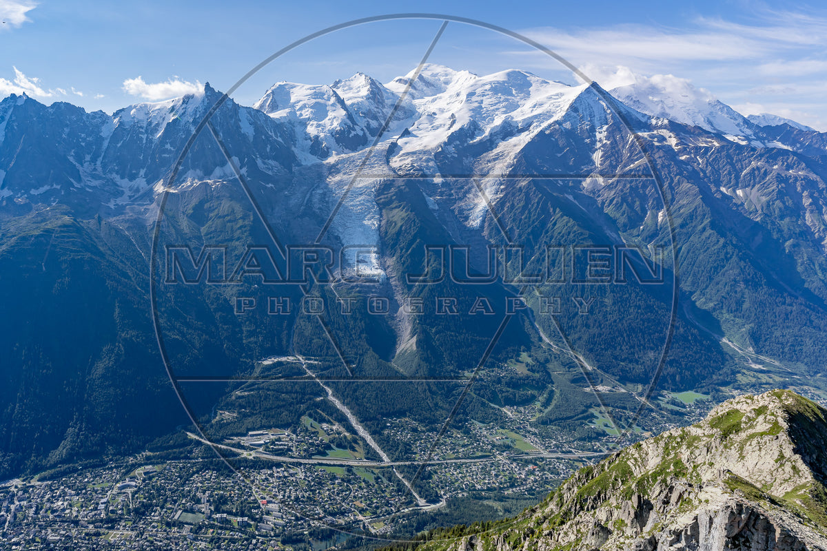 Panoramablick auf das Mont-Blanc-Massiv und das Chamonix-Tal