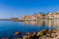 Menton et sa vieille ville colorée au bord de la Méditerranée