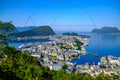 Ålesund in Norwegen, Panoramablick auf die Stadt und die Fjorde