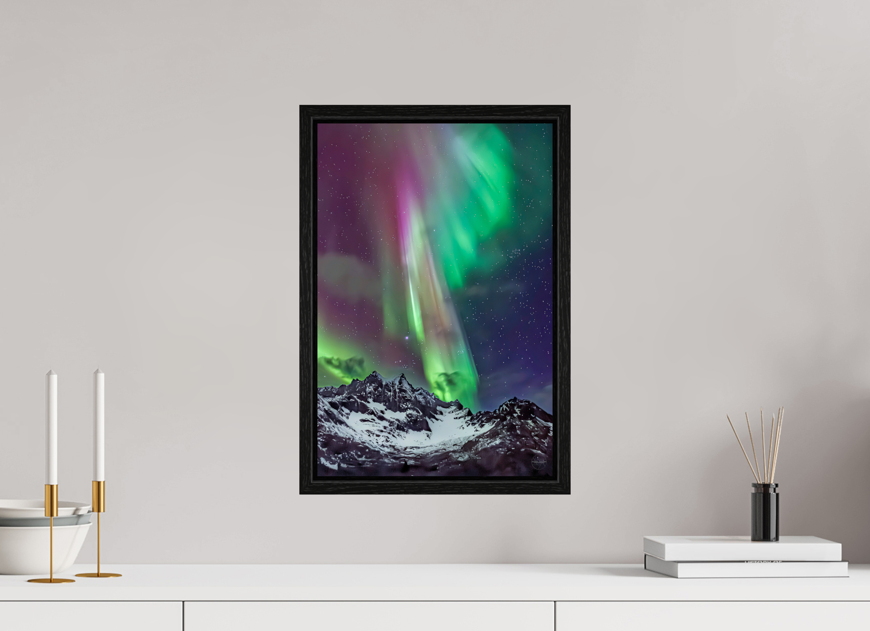 30 x 45 cm, Tirage couleur dans Caisse américaine noire Danse Boréale