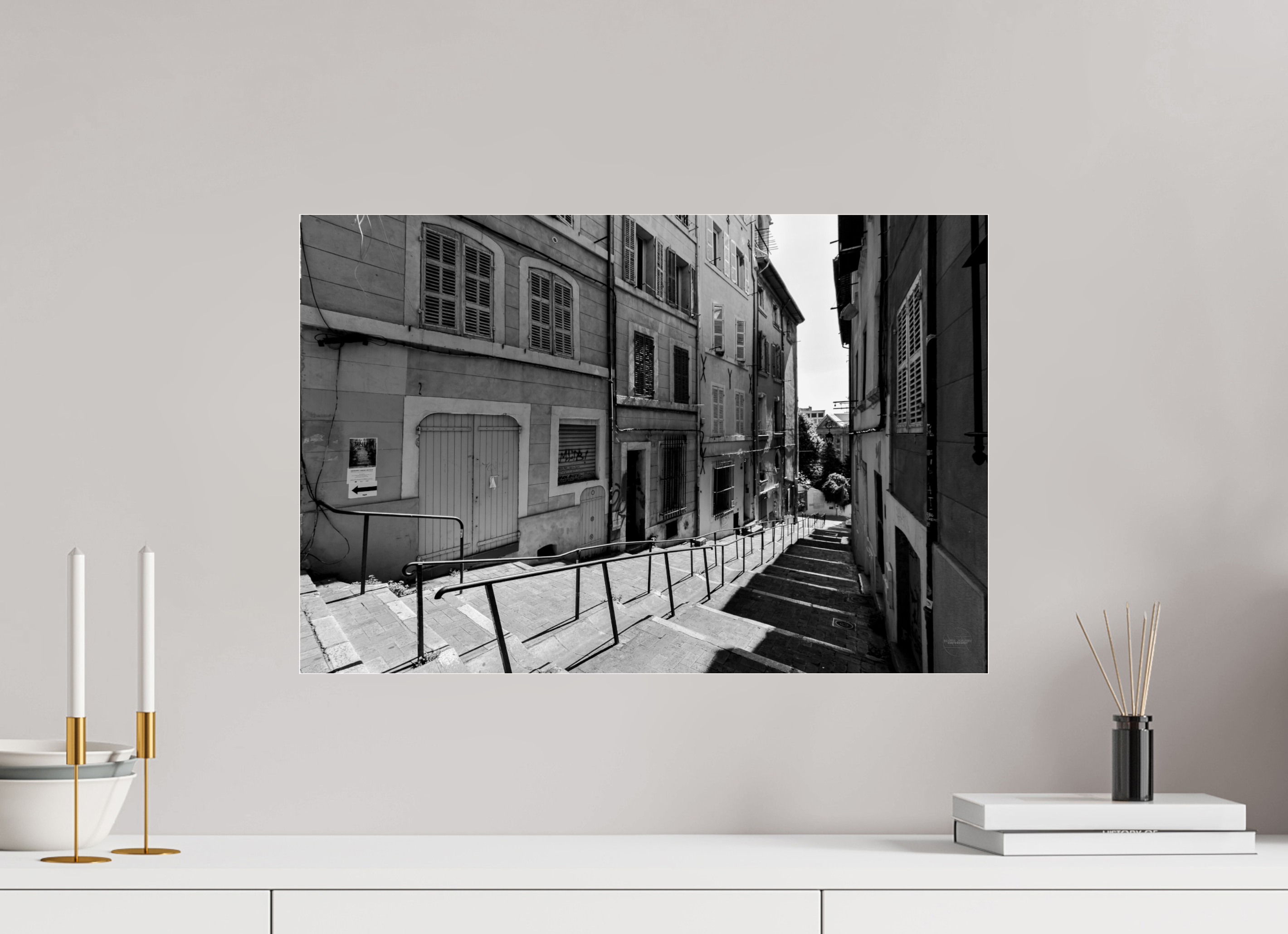 60 x 40 cm, Tirage N&B sous Plexi Poster urbain – Escaliers du silence