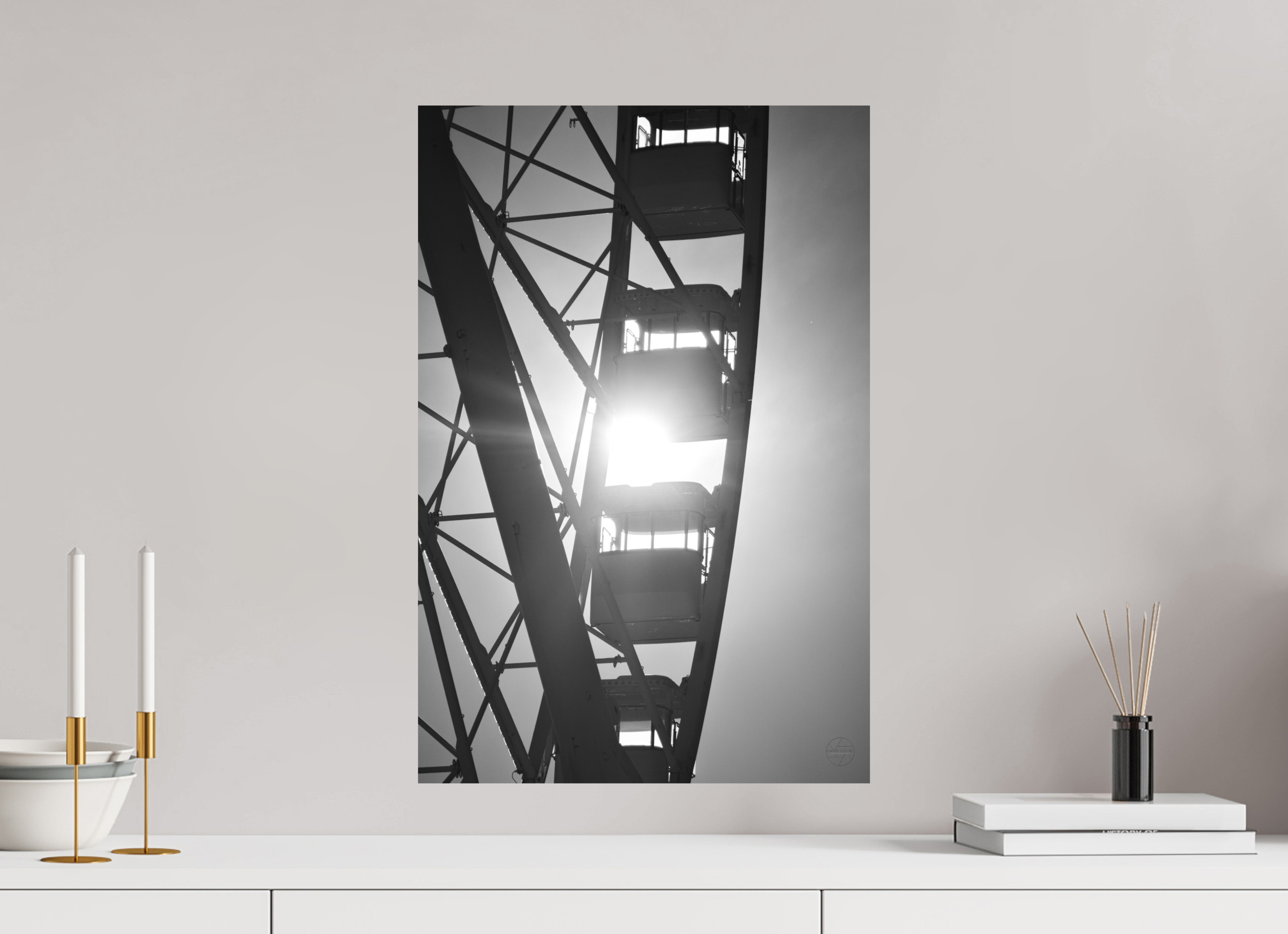 40 x 60 cm, Tirage N&B mat seul Affiche noir et blanc – Roue suspendue dans la lumière