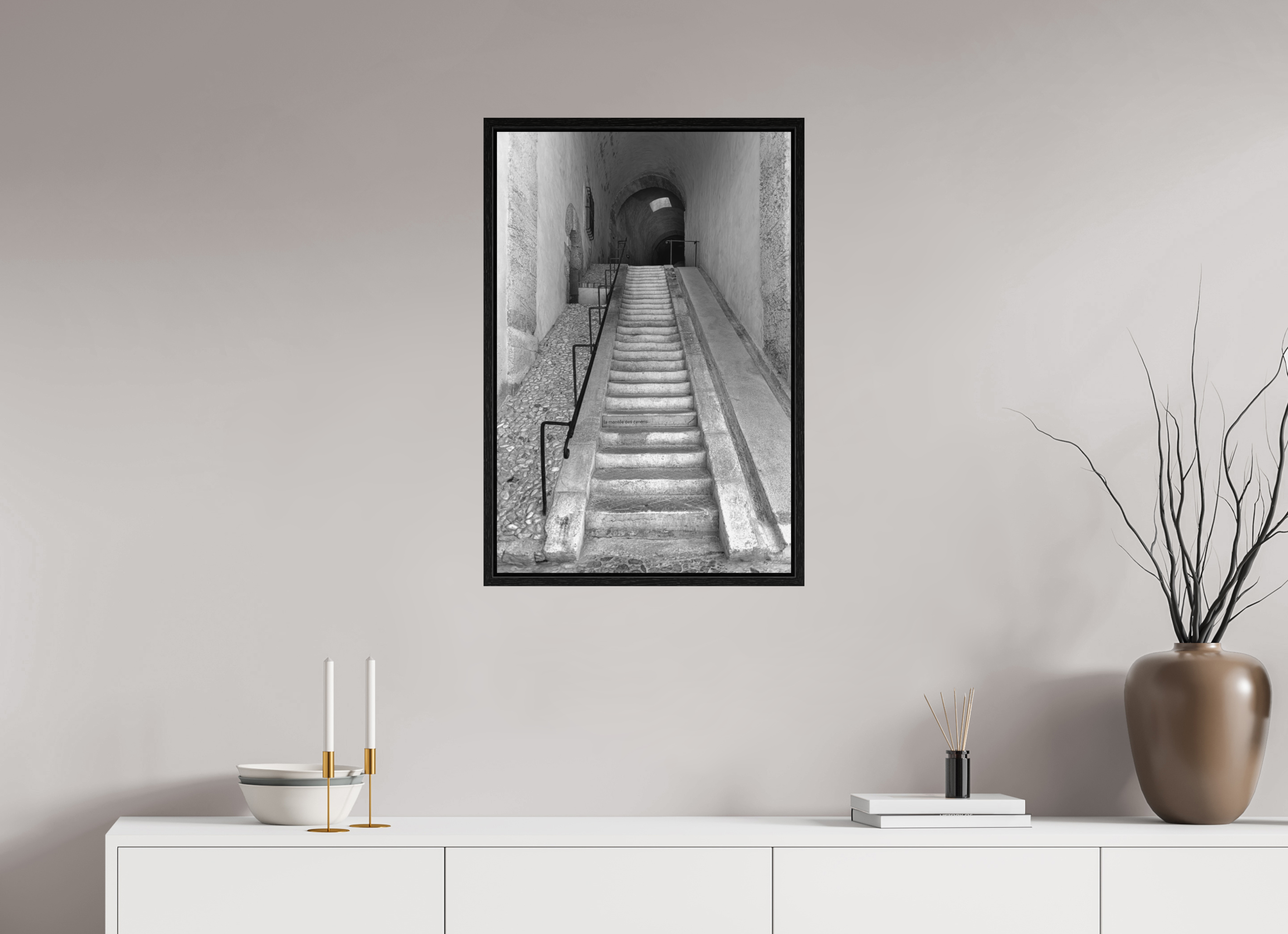 50 x 75 cm, Tirage N&B dans Caisse américaine noire Affiche artistique – La Montée des Canons