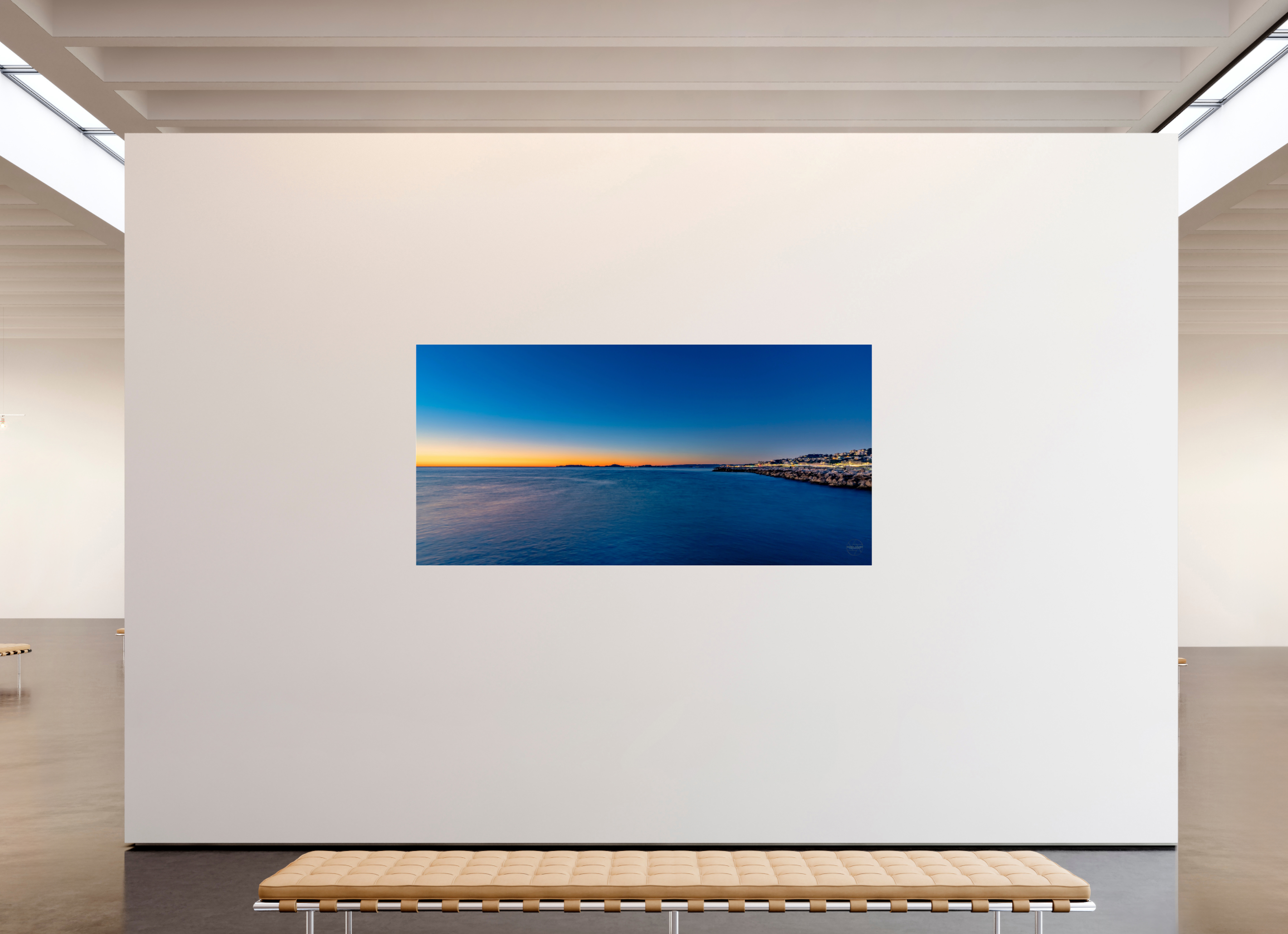 227 x 110 cm, Tirage couleur sous Plexi Bleu Infini