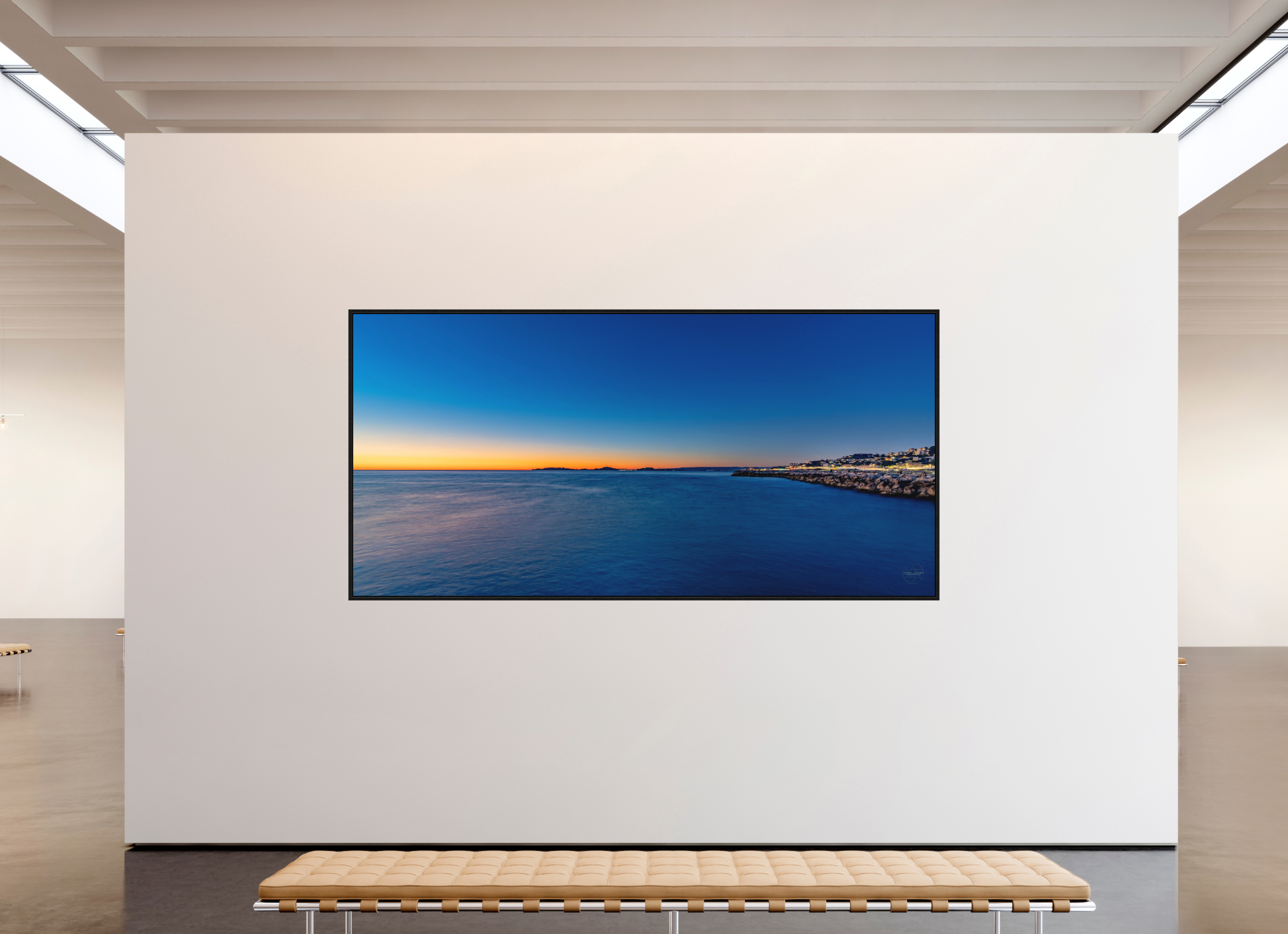 288,9 x 140 cm, Tirage grand format dans caisse américaine Bleu Infini