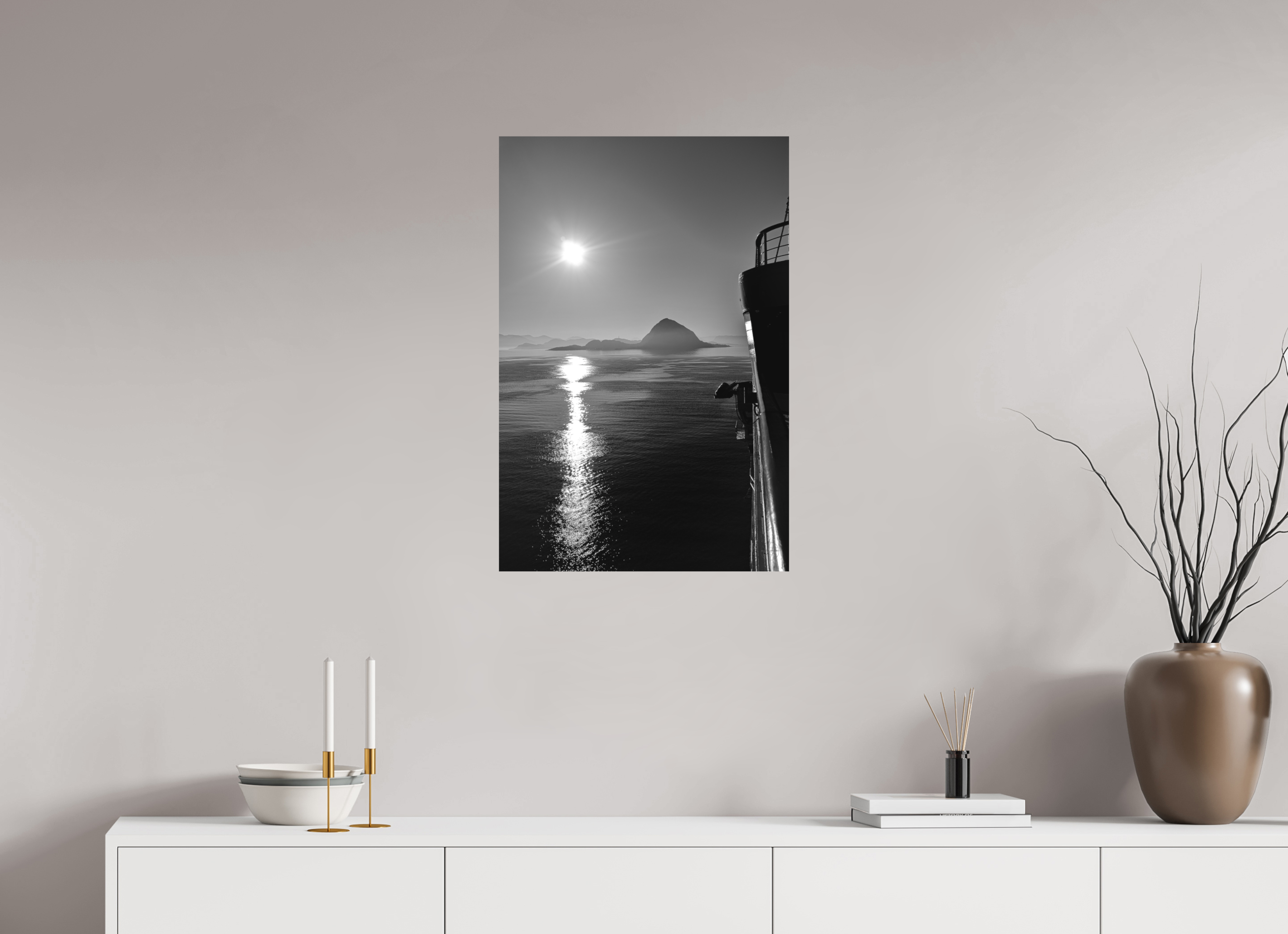 50 x 75 cm, Tirage N&B mat seul Soleil Noir | Poster Noir et Blanc Océan & Horizon Minimaliste