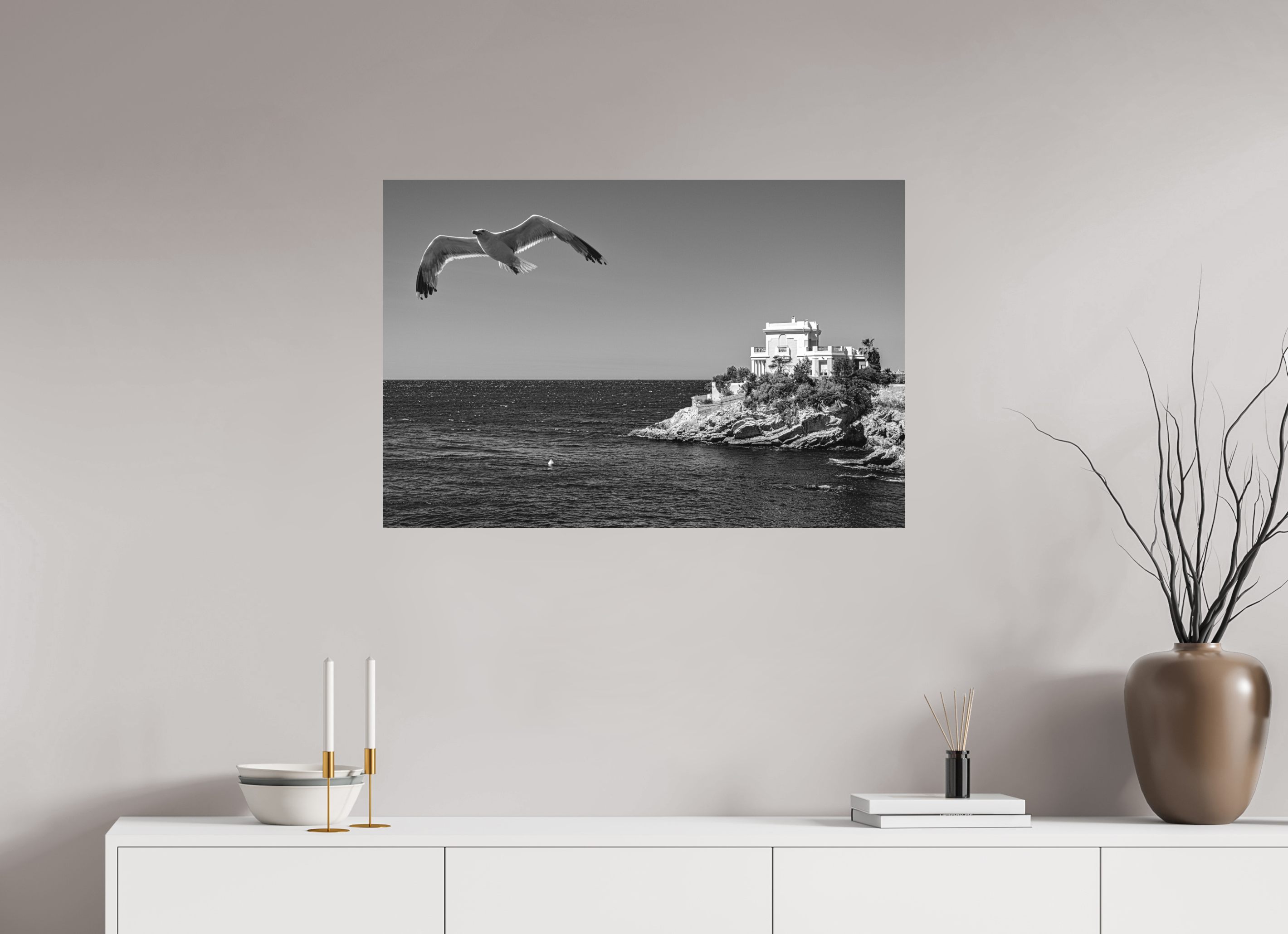 90 x 60 cm, Tirage N&B mat seul La maison, l'oiseau et la mer