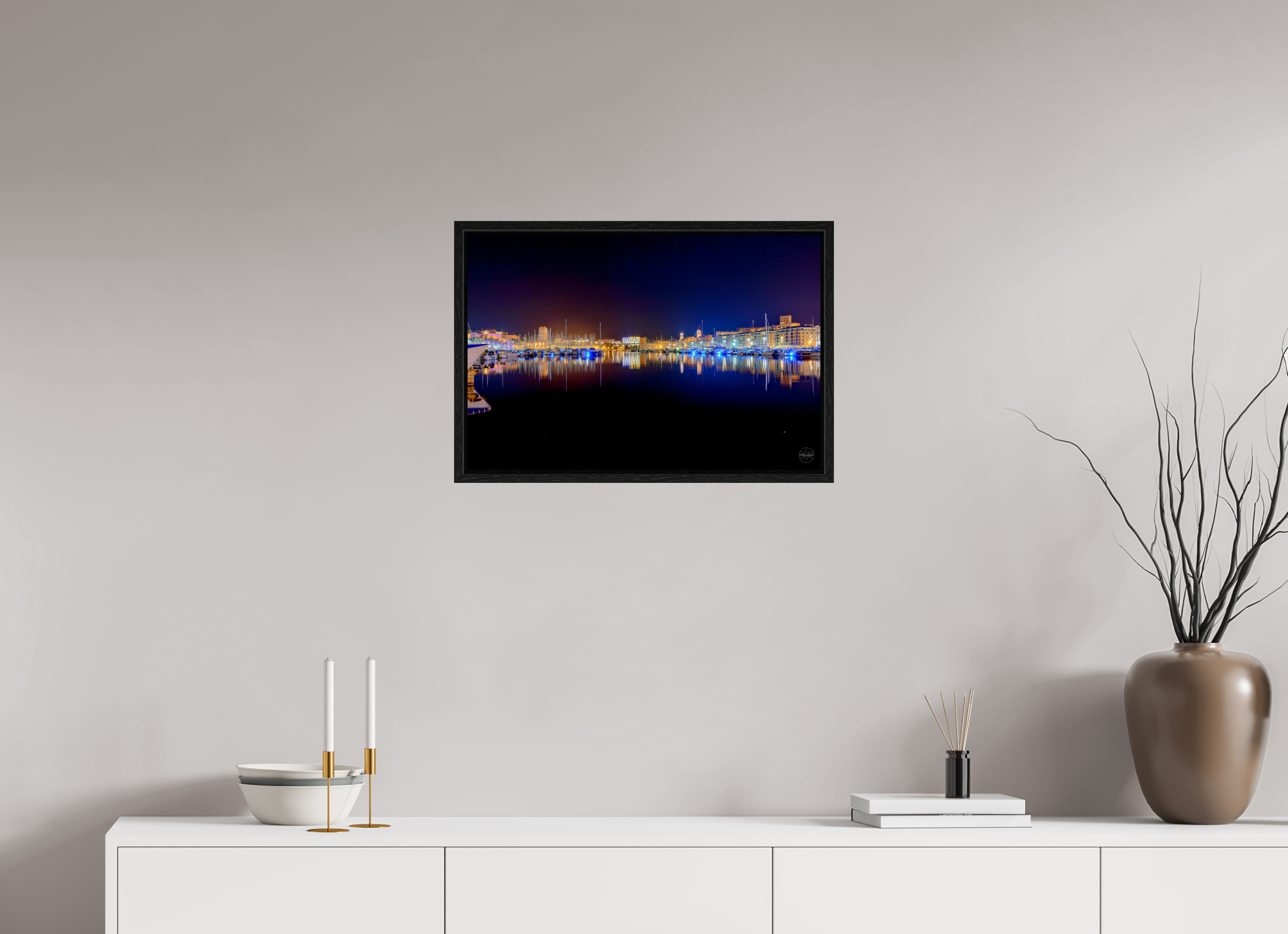 60 x 40 cm, Tirage couleur dans caisse américaine Les lumières du Vieux-Port