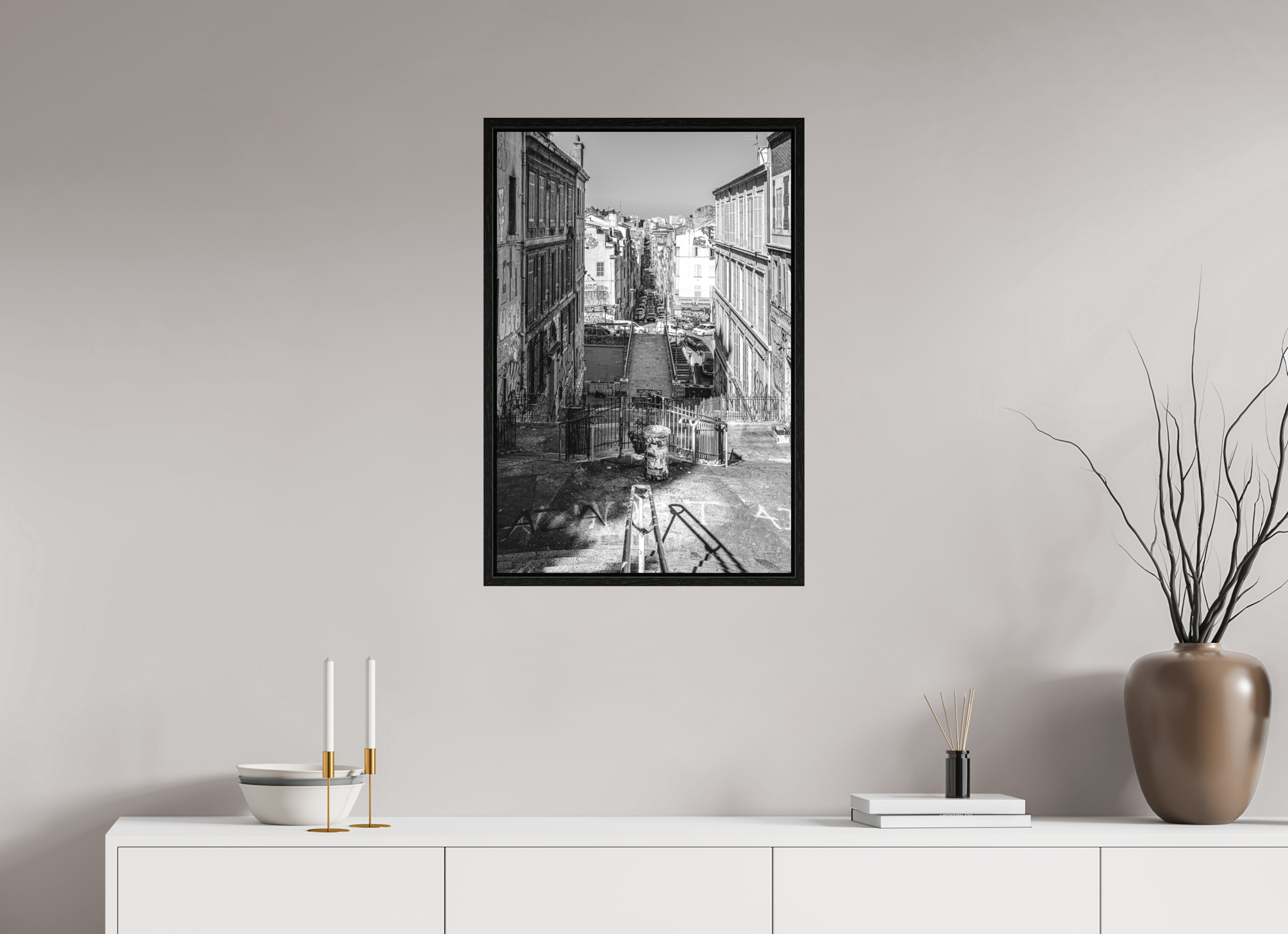 50 x 75 cm, Tirage N&B dans Caisse américaine noire Affiche urbaine – Perspective Marseillaise