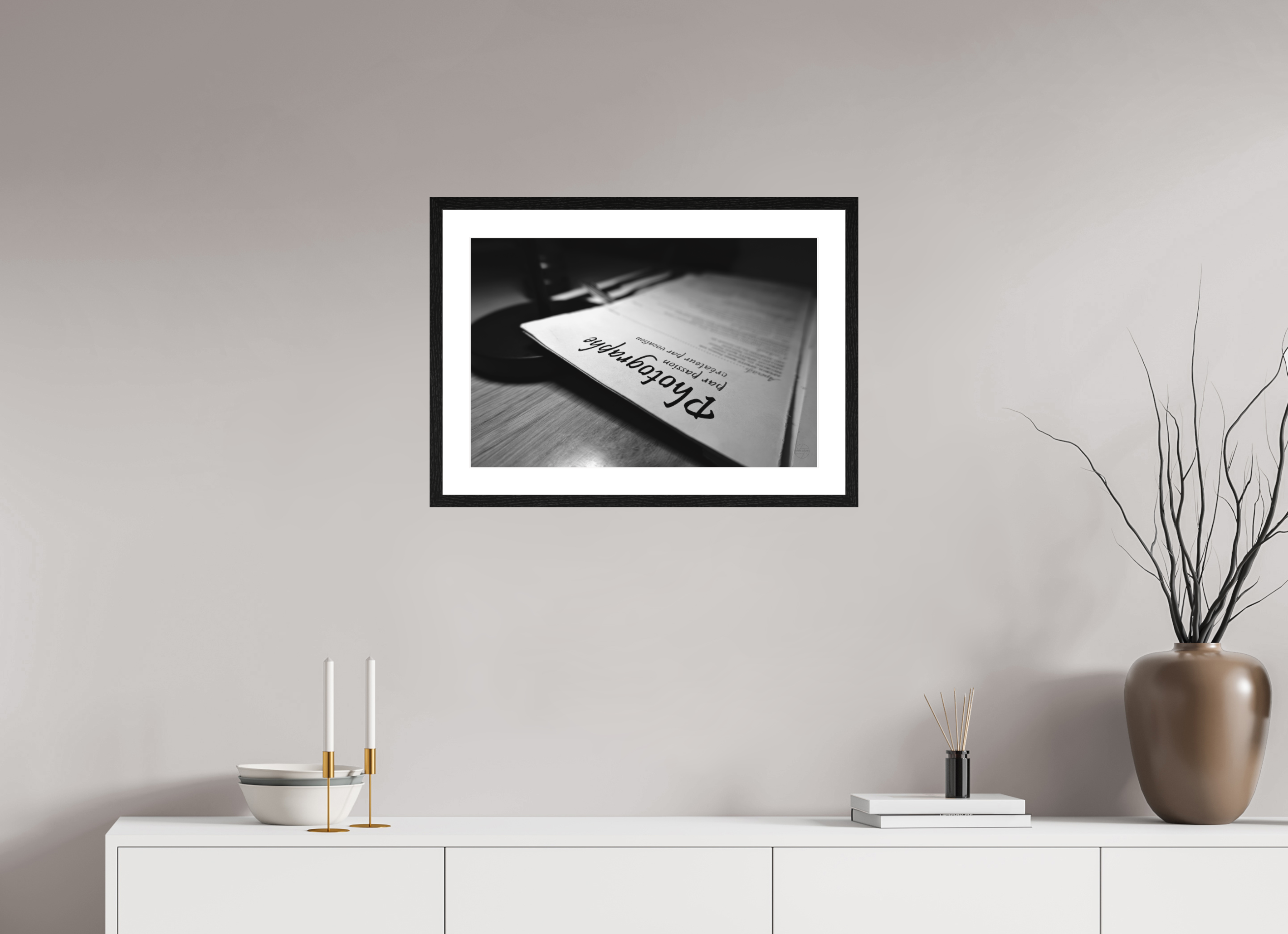60 x 40 cm, Tirage N&B mat + Cadre noir avec passe-partout Photographe par passion, créateur par vocation | Poster Fine Art