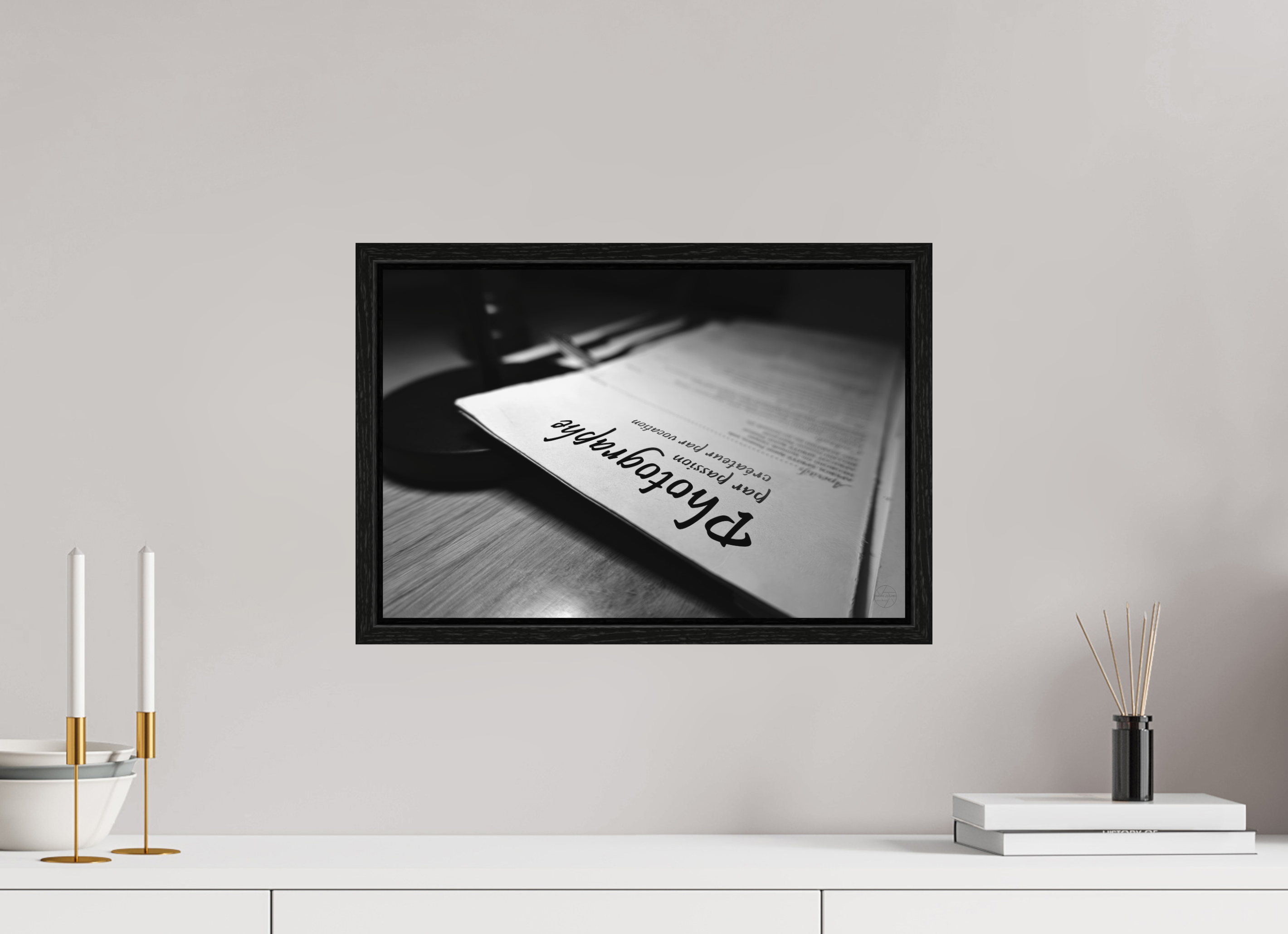 45 x 30 cm, Tirage N&B dans Caisse américaine noire Photographe par passion, créateur par vocation | Poster Fine Art