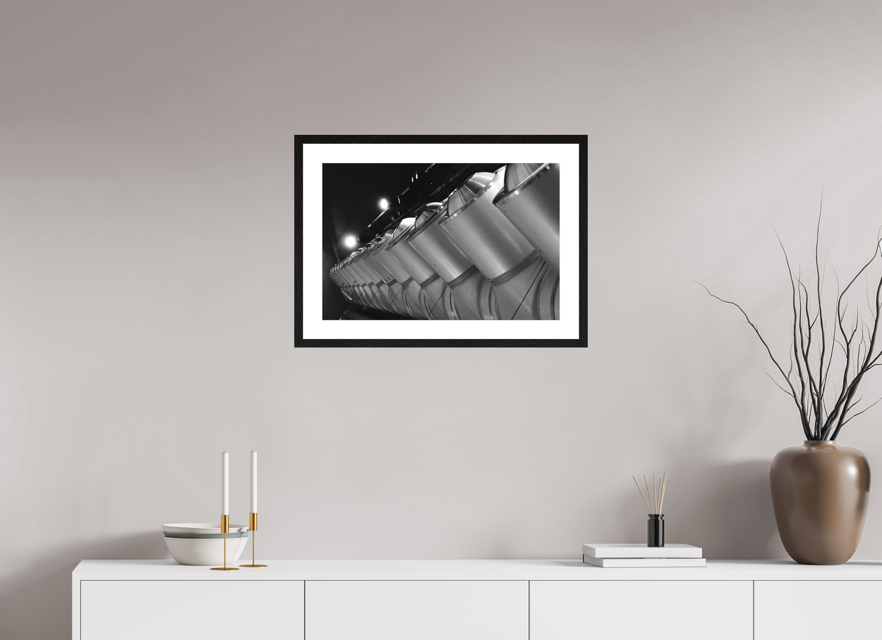 60 x 40 cm, Tirage N&B mat + Cadre noir avec passe-partout Perspective Métallique