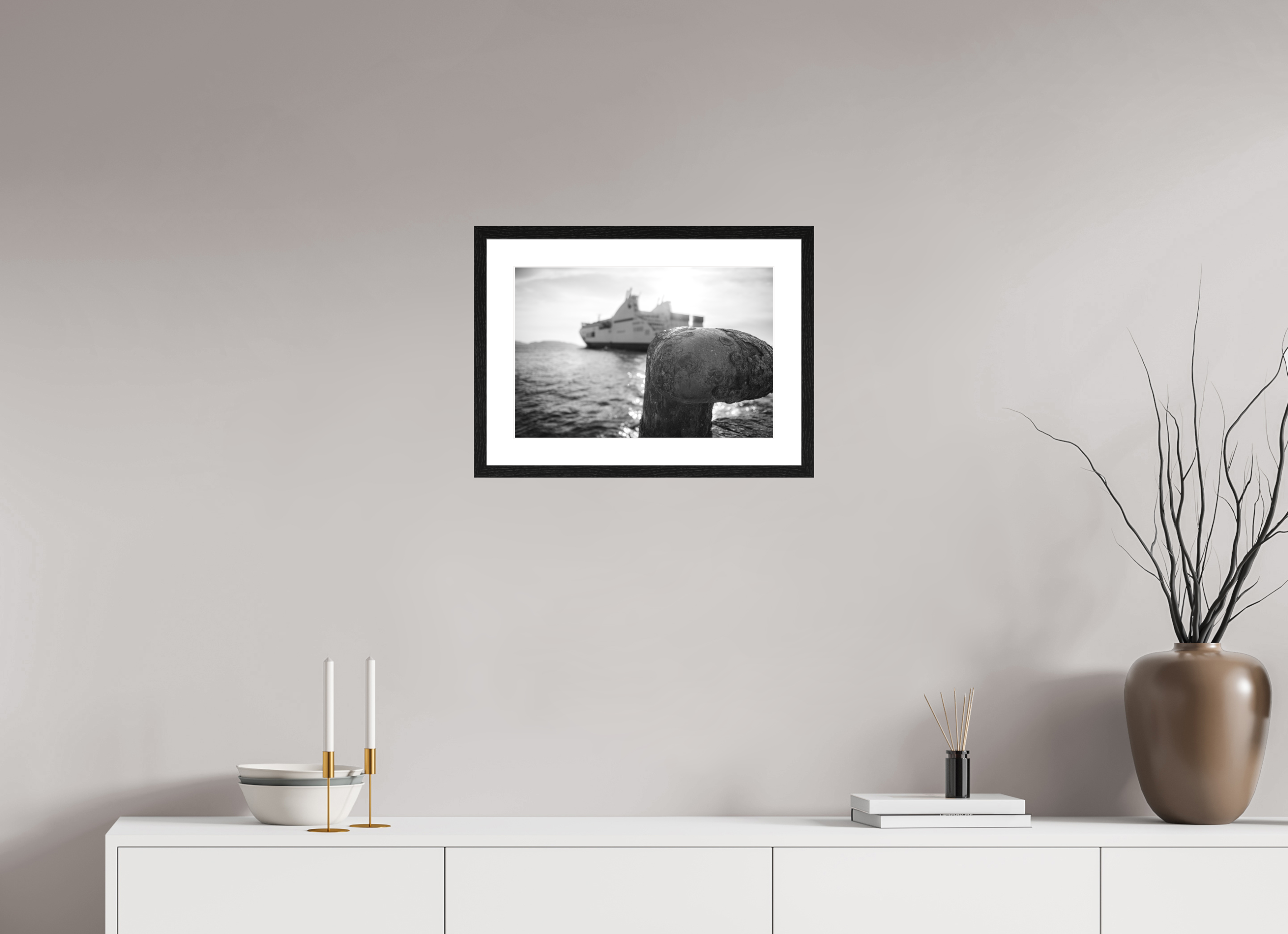 45 x 30 cm, Tirage N&B mat+ cadre noir avec passe-partout Affiche photo – Larguer les amarres