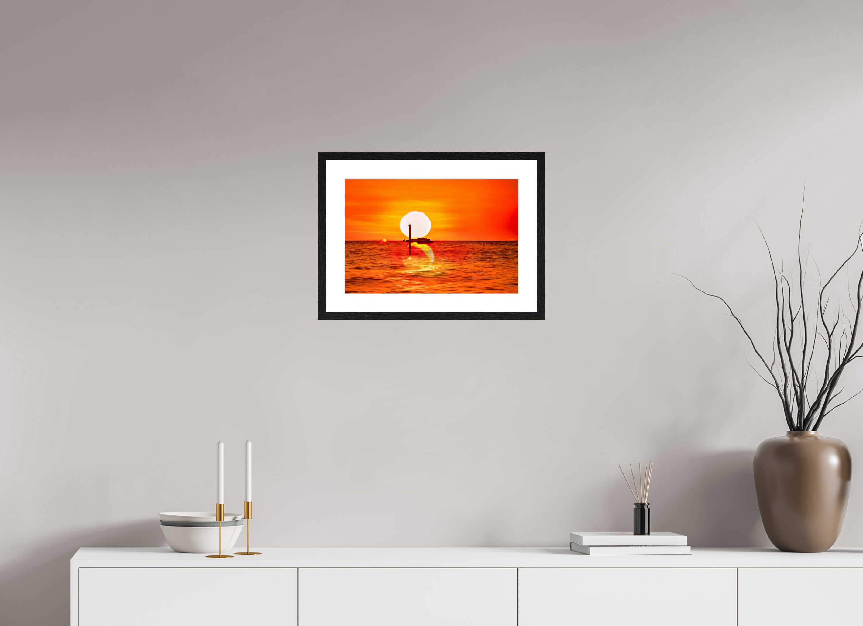 45 x 30 cm, Tirage couleur brillant + Cadre noir avec passe-partout Poster artistique – Quand le Soleil se couche avec la Lune