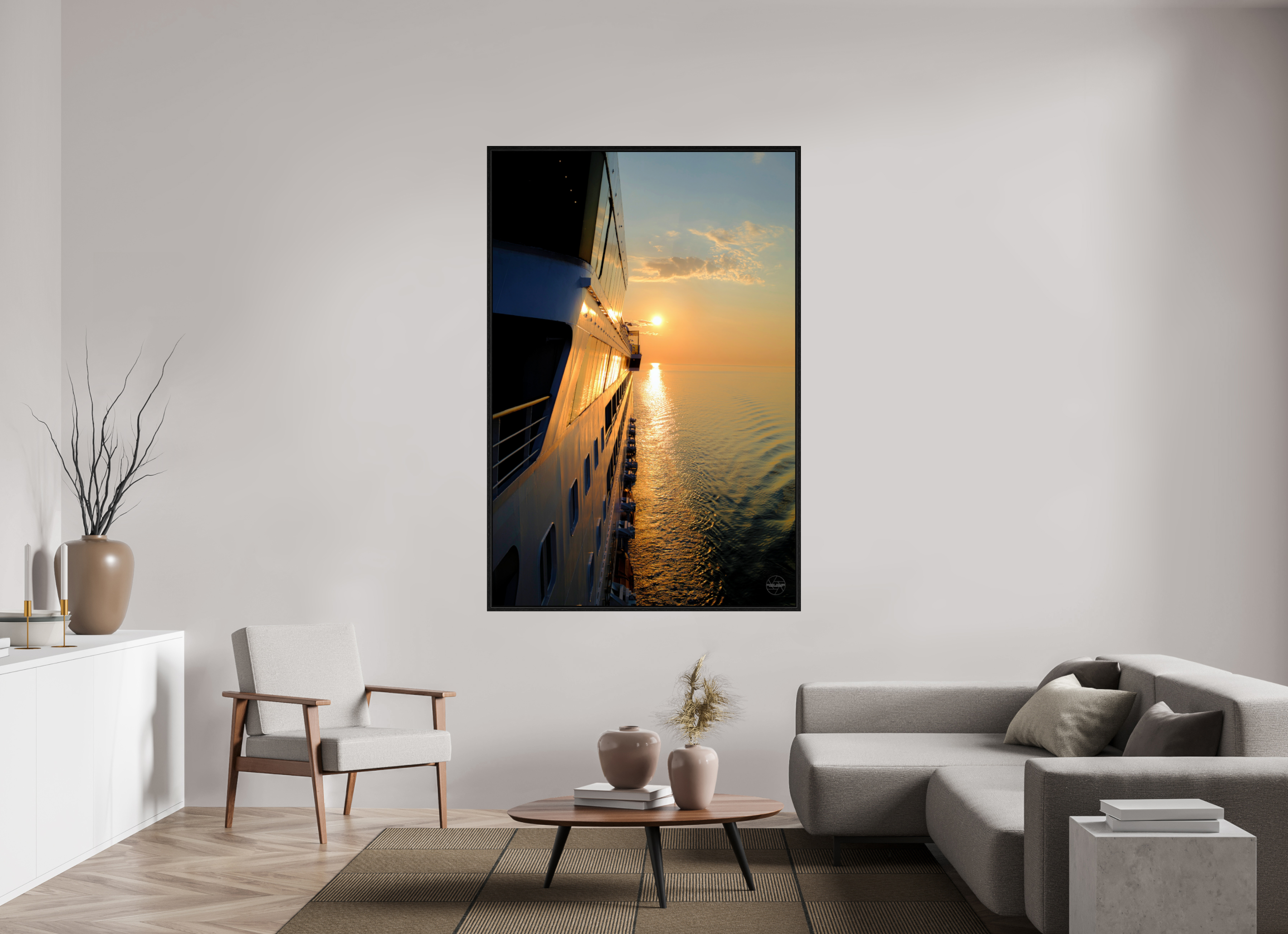 120 x 180 cm, Tirage couleur dans Caisse américaine noire Poster coucher de soleil en mer – Reflets dorés sur la coque d’un navire