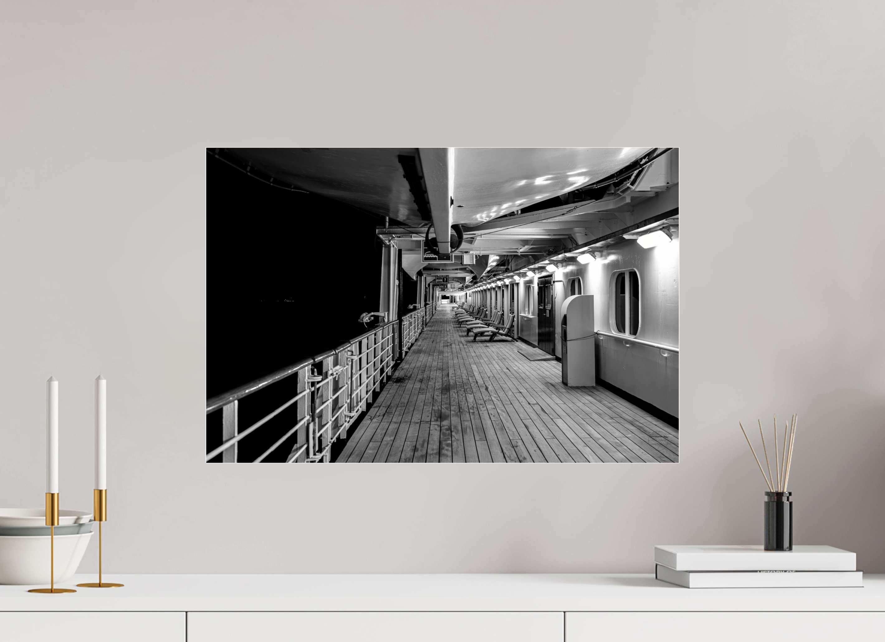 60 x 40 cm, Tirage N&B sous Plexi Pont 6 | Poster Noir et Blanc Voyage & Architecture Maritime
