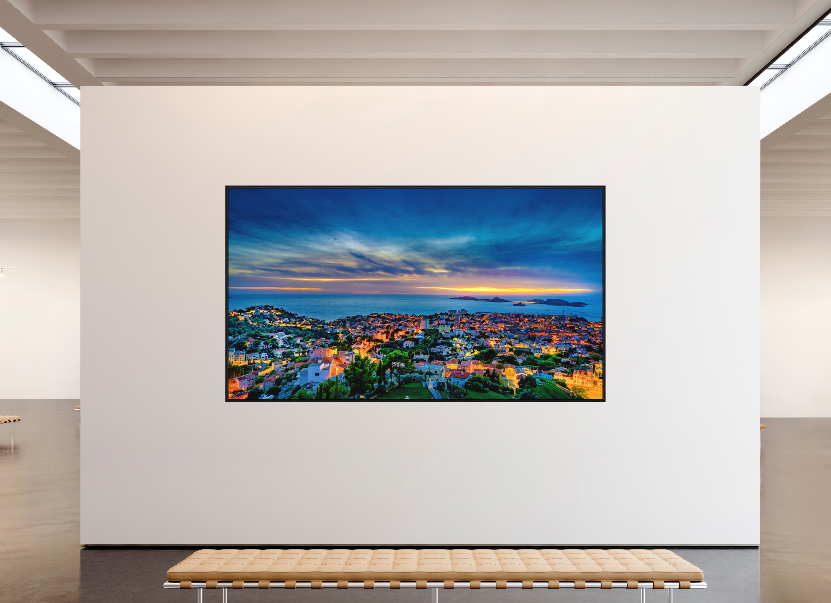 288 x 162 cm, Tirage grand format dans caisse américaine Marseille au Crépuscule