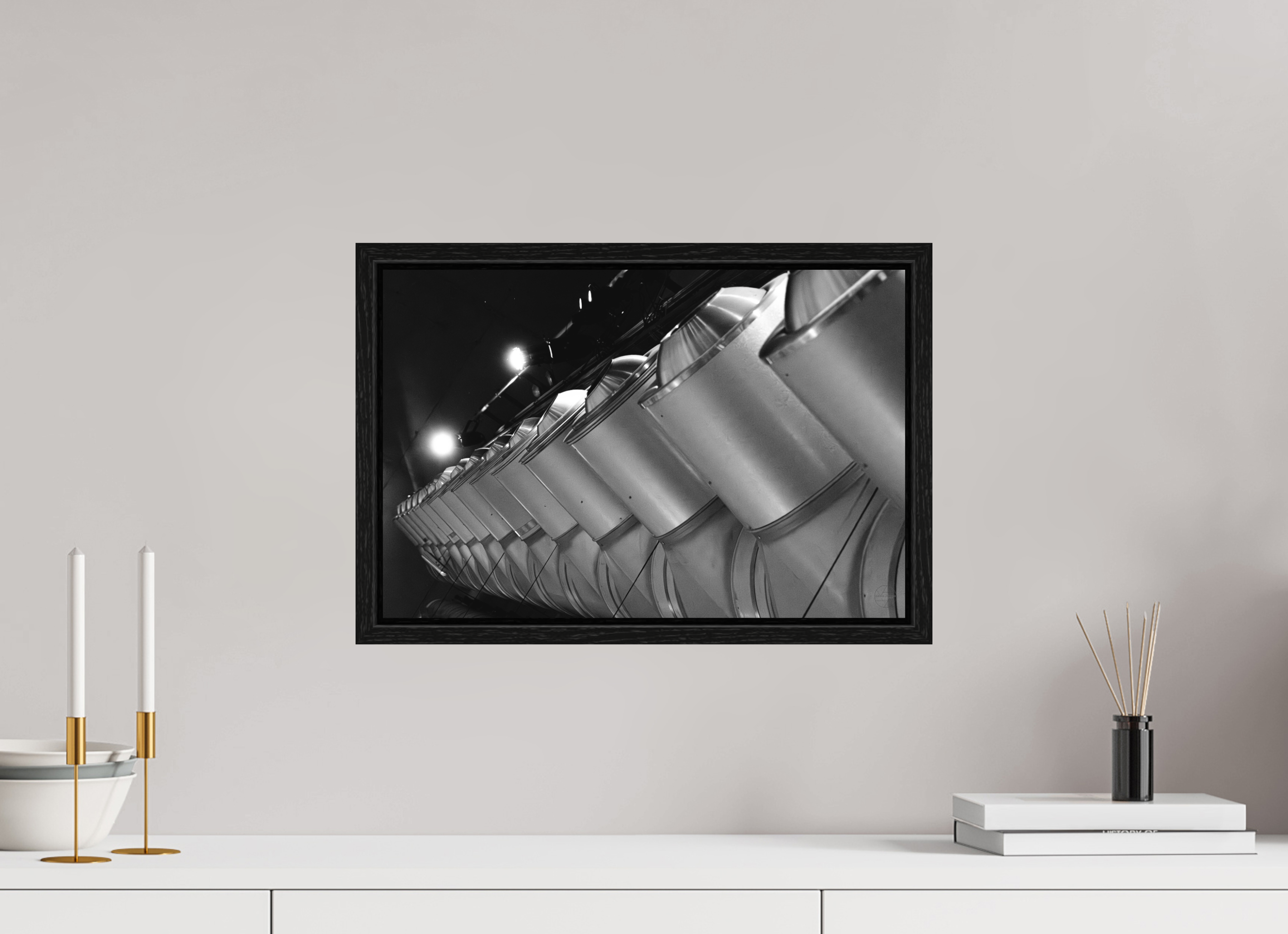 45 x 30 cm, Tirage N&B dans Caisse américaine noire Perspective Métallique