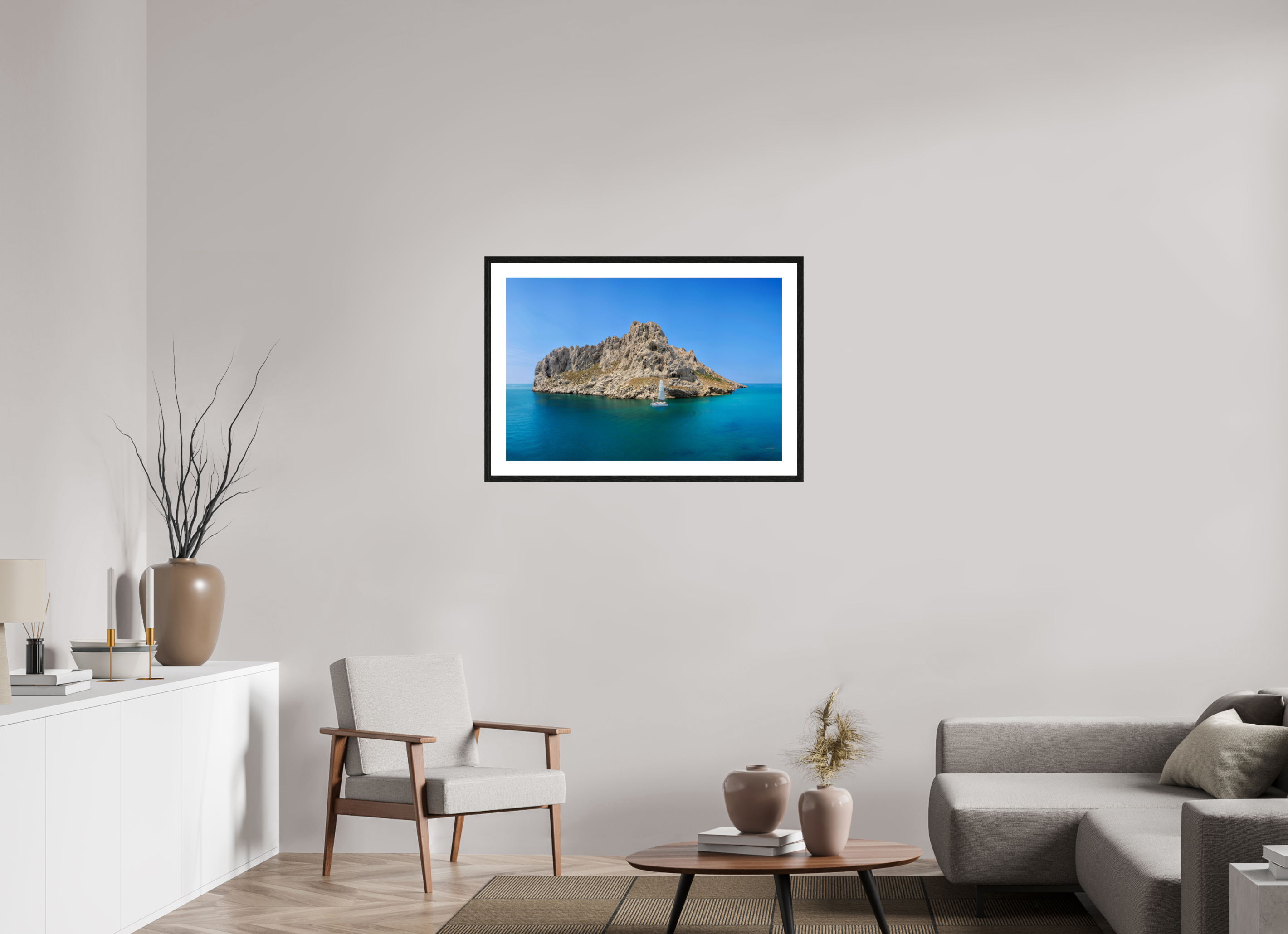90 x 60 cm, Tirage couleur brillant + Cadre noir avec passe-partout Poster - Voilier au pied de l'îles Maïre à Marseille