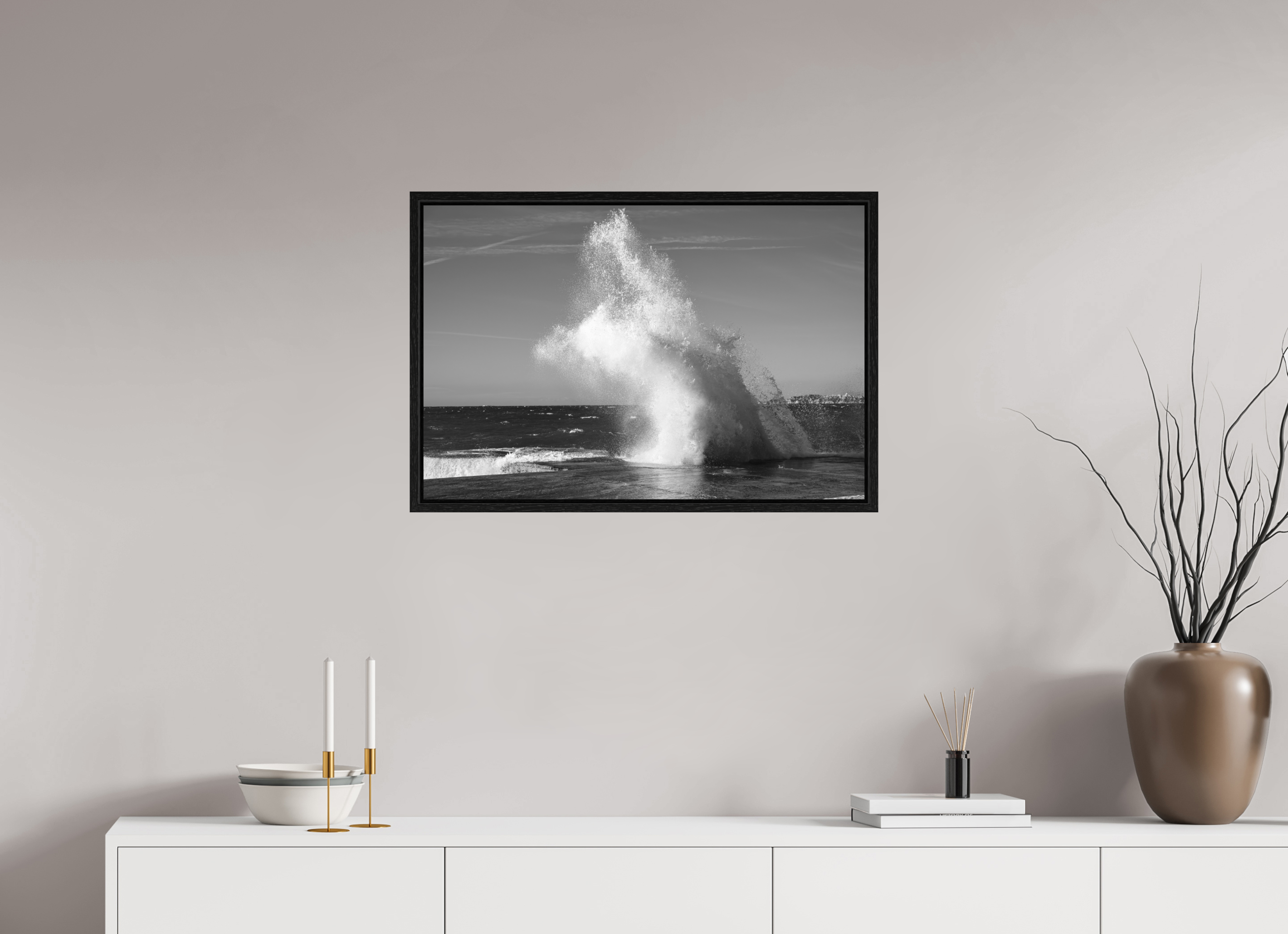 75 x 50 cm, Tirage N&B dans Caisse américaine noire Poster noir et blanc – Éclat de vague