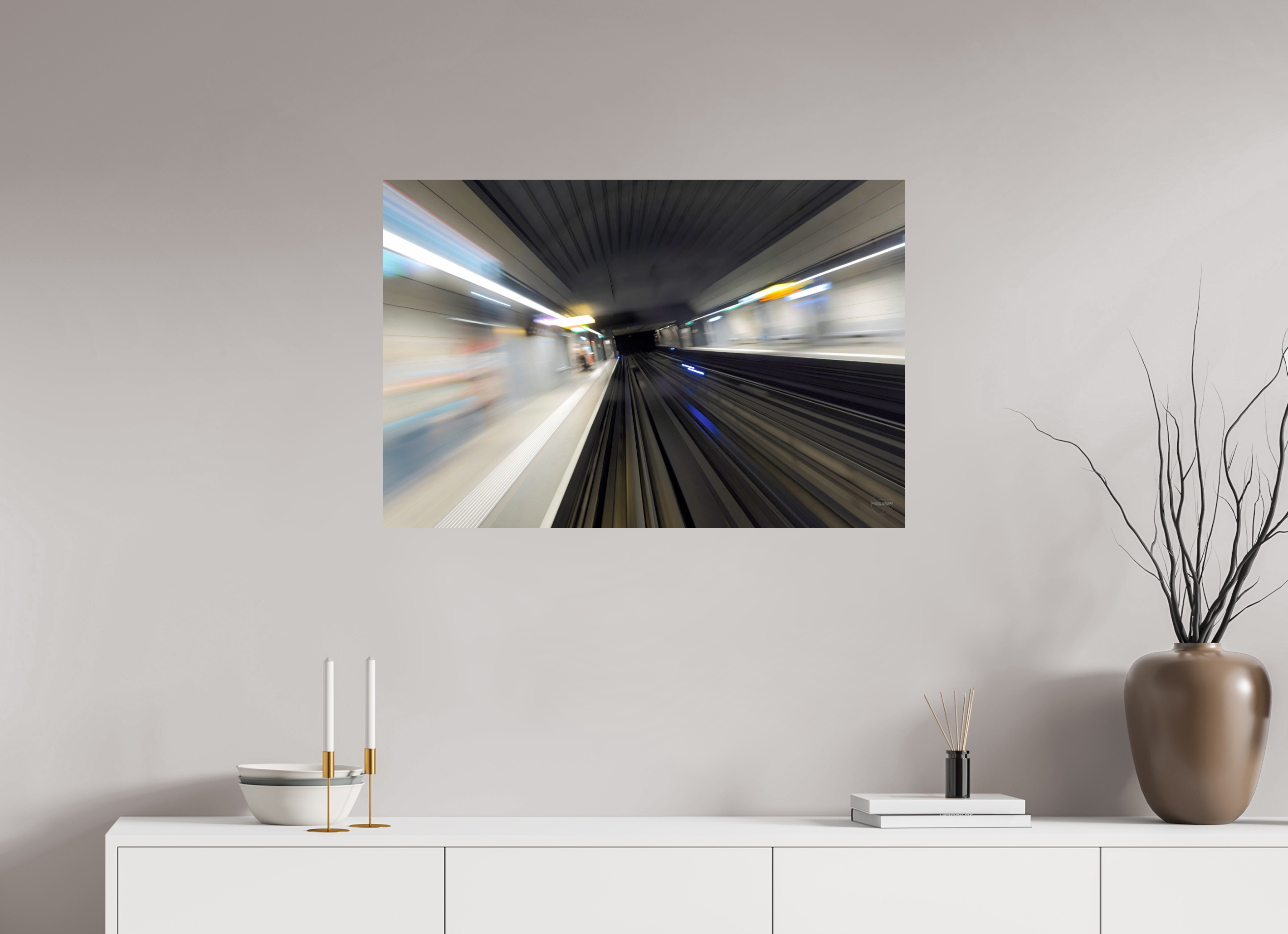 90 x 60 cm, Tirage couleur brillant seul Vitesse Souterraine