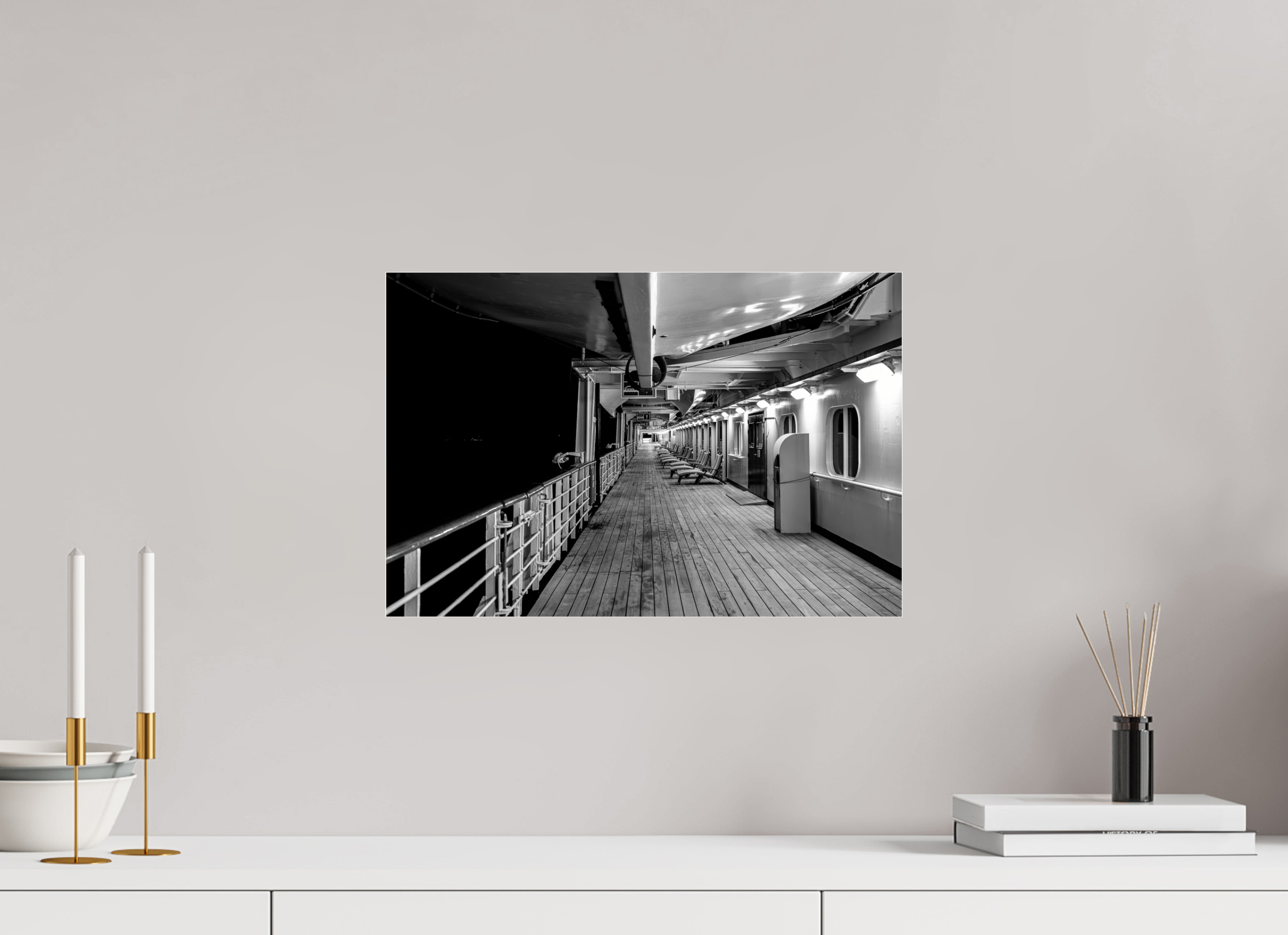 45 x 30 cm, Tirage N&B sous Plexi Pont 6 | Poster Noir et Blanc Voyage & Architecture Maritime