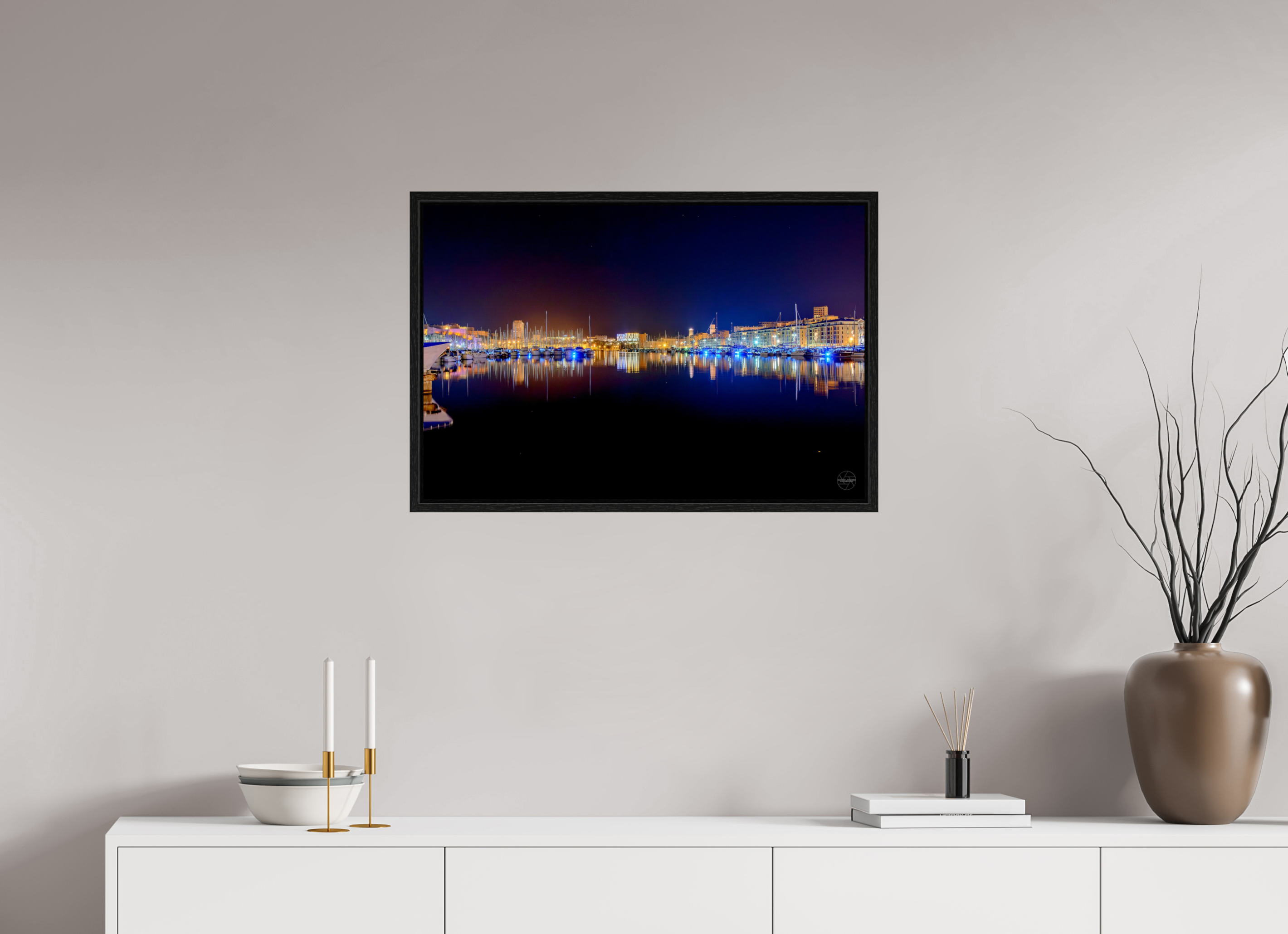 75 x 50 cm, Tirage couleur dans caisse américaine Les lumières du Vieux-Port