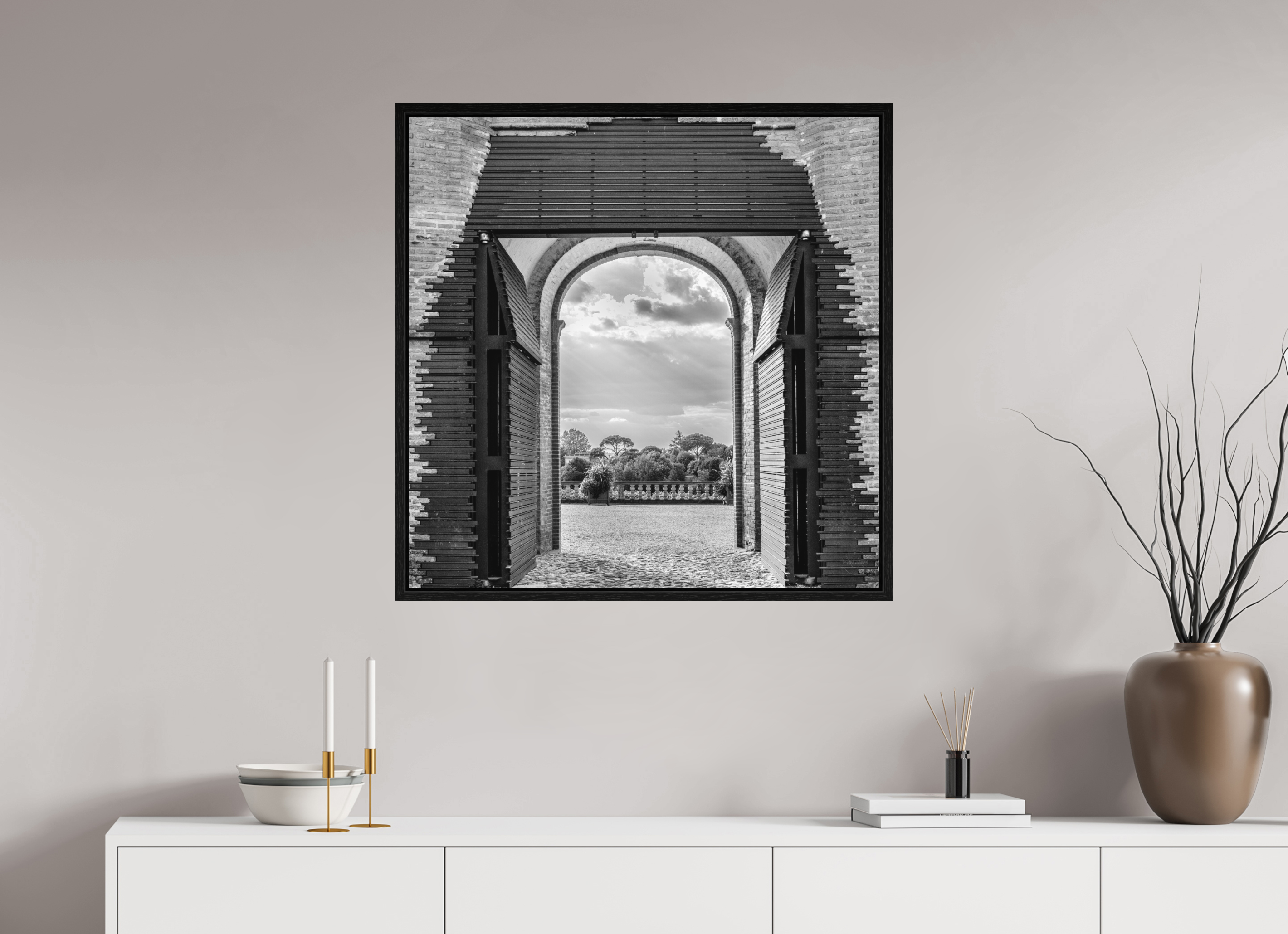 80 x 80 cm, Tirage N&B dans Caisse américaine noire Affiche artistique – La Montée des Canons